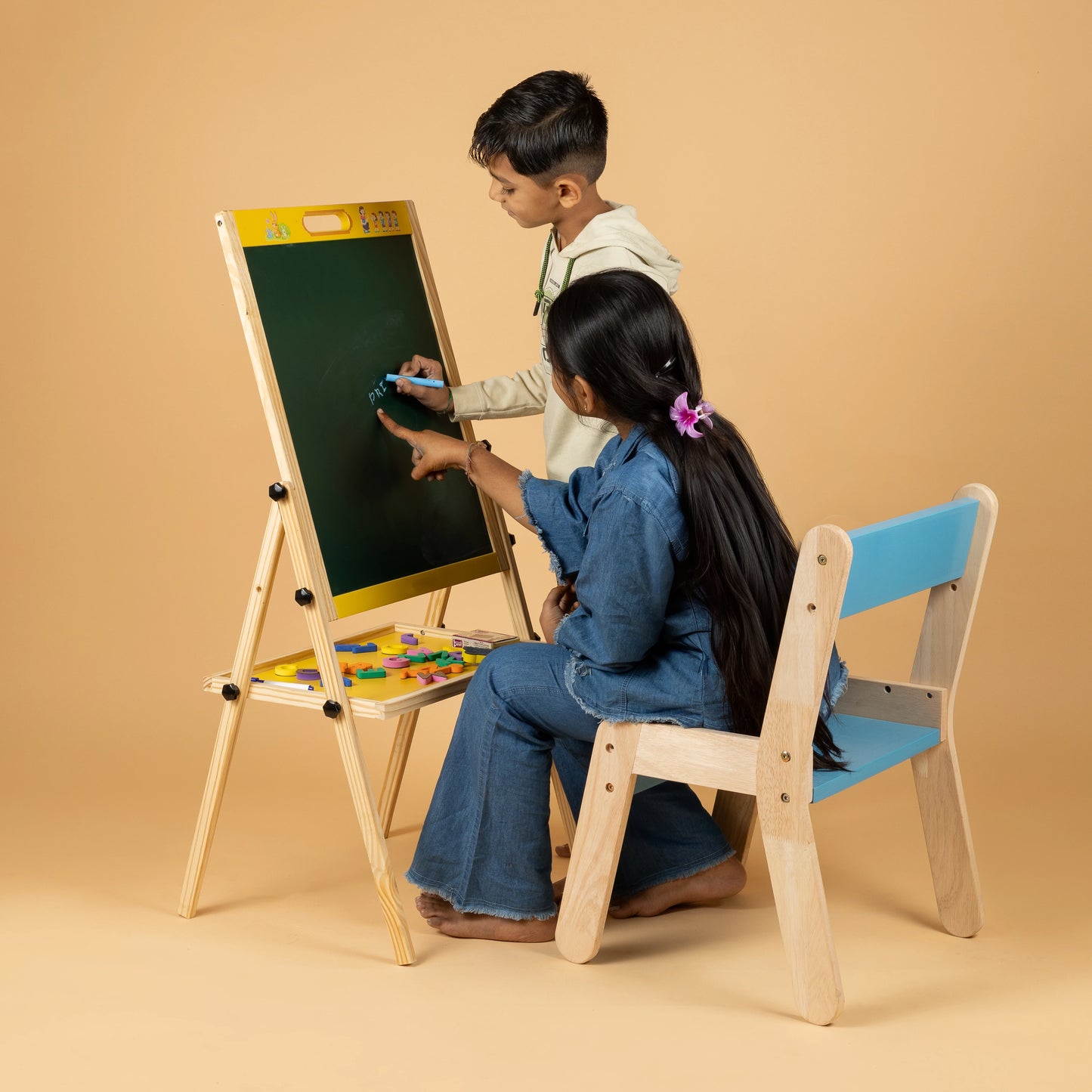 Beebox Wooden Easel Board | Easel For Kids With Chalkboard & Whiteboard | Adjustable Wooden 2-In-1 Drawing Board | (2+ Years) for Home Art & Study