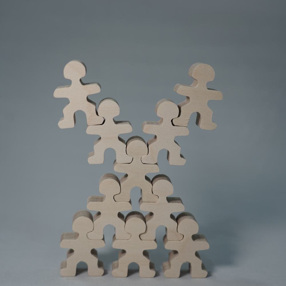 WOODEN MAN STACKING GAME